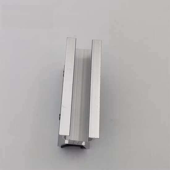 Tetto spiovente in lamiera Accessori per montaggio solare fotovoltaico Accessori fotovoltaici